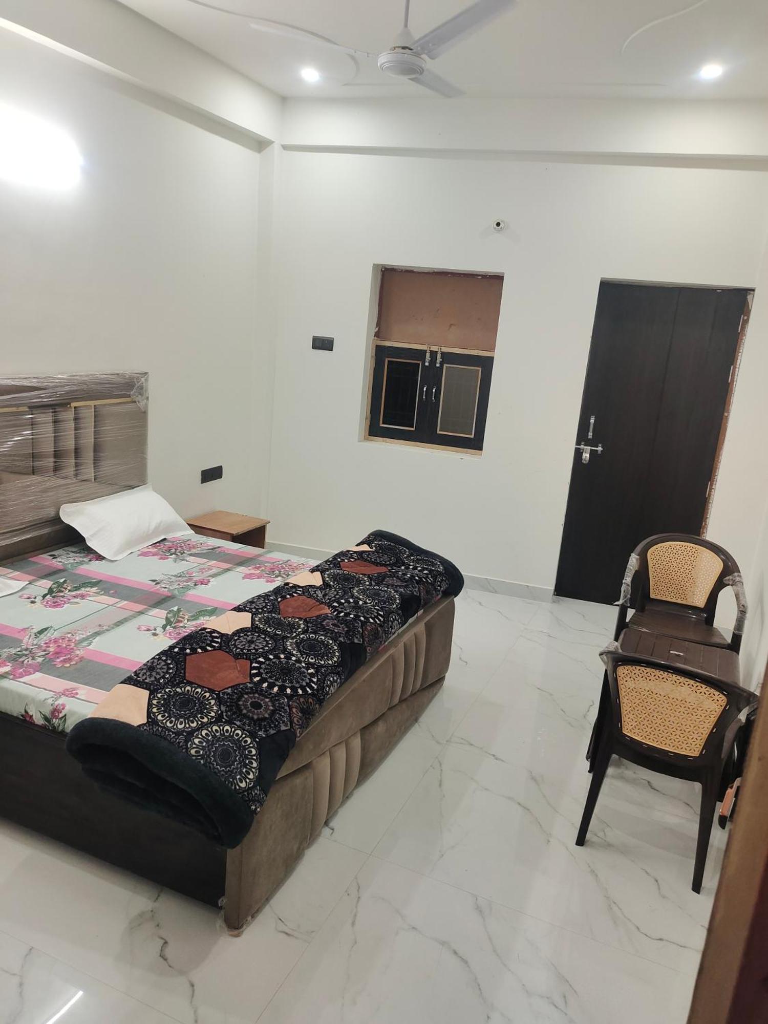 Bhavana Bhawan Hotel Vrindavan Bagian luar foto